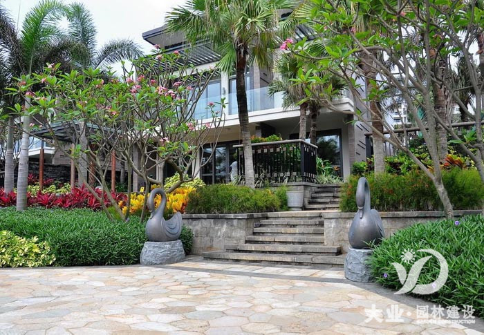 別墅庭院綠化養護植物搭配的技巧?聽聽大業園林專家的建議